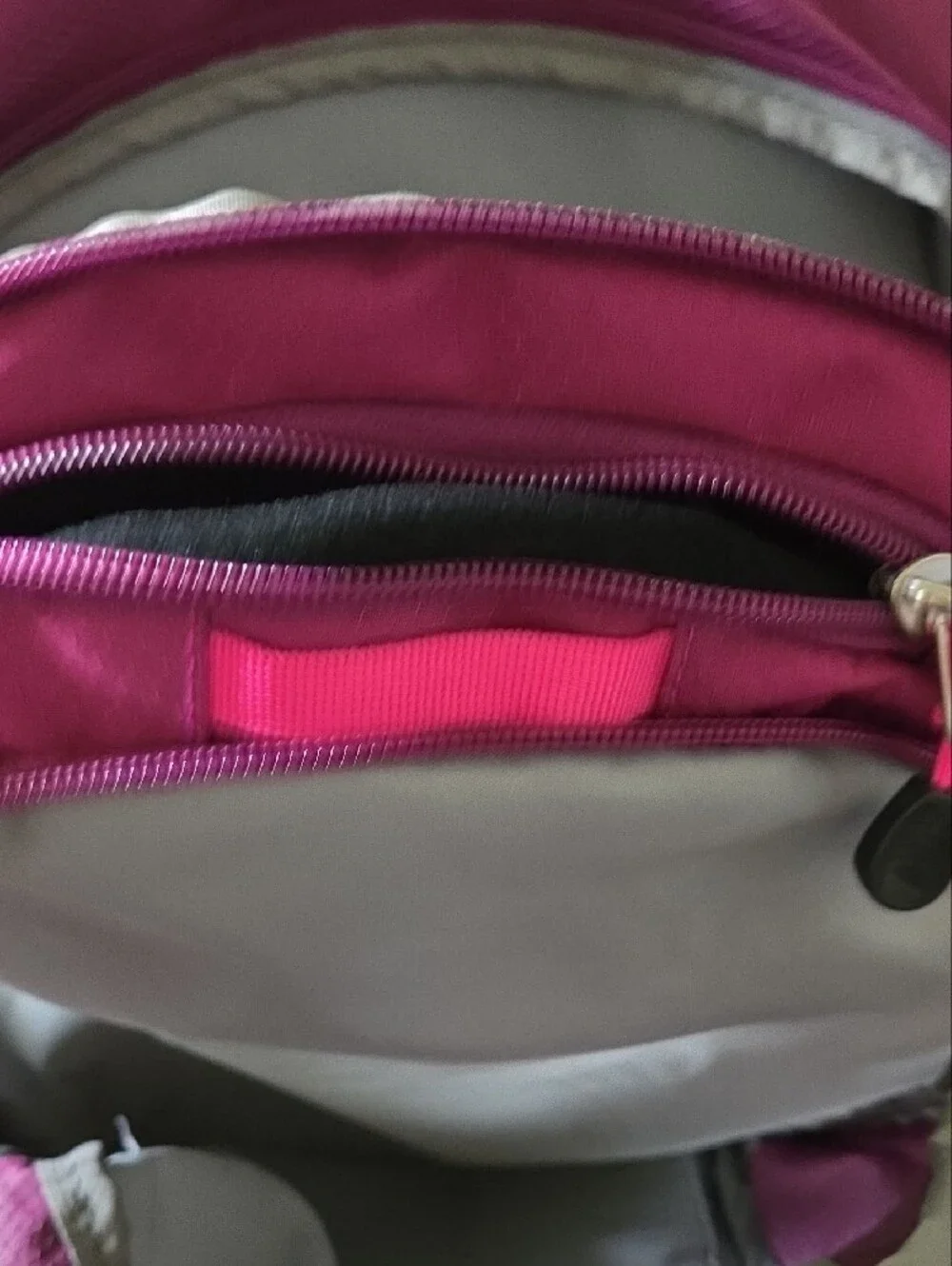 High Sierra Pink/Magenta Multi-Pocket Daypack